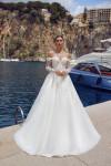 Wedding dress 827