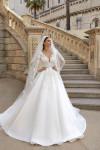 Wedding dress 830
