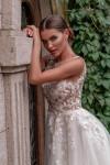 Wedding dress 22001