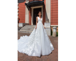 Wedding dress 21002