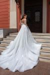 Wedding dress 21002