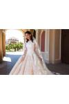 Wedding dress 21011
