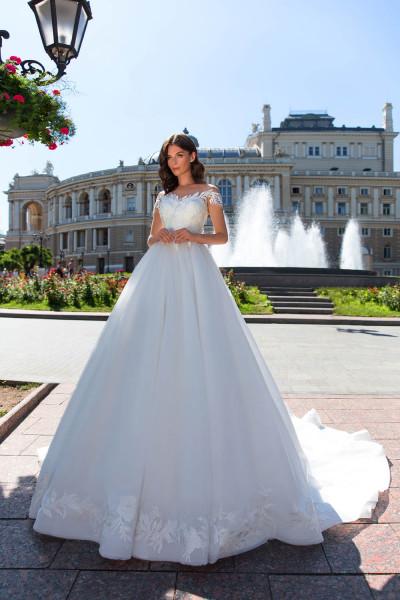 Wedding dress 21017