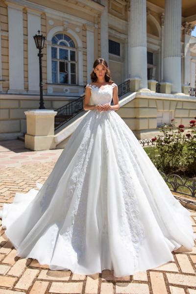 Wedding dress 21020