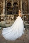 Wedding dress 18002